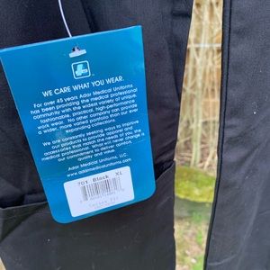 Adar Universal Unisex Scrubs Drawstring Scrub Set